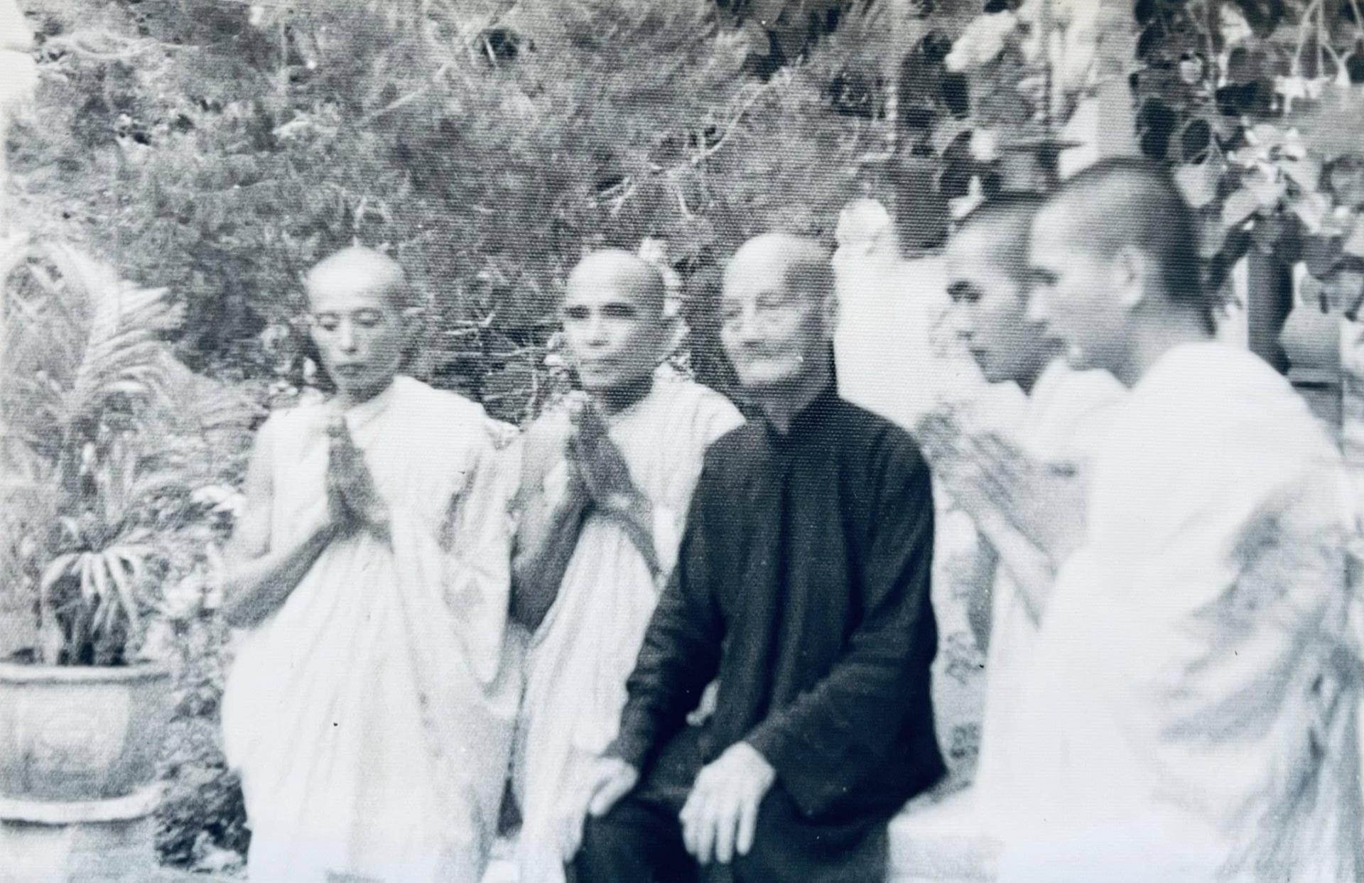 Hành Trạng Đức Sư Ông Thượng Bửu Hạ Đức (1880 – 1974) Chứng Minh Đạo Sư Tông Phong Tịnh Độ Non Bồng